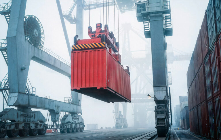 Logística Internacional: Cómo garantizar operaciones fluidas en un entorno global complejo